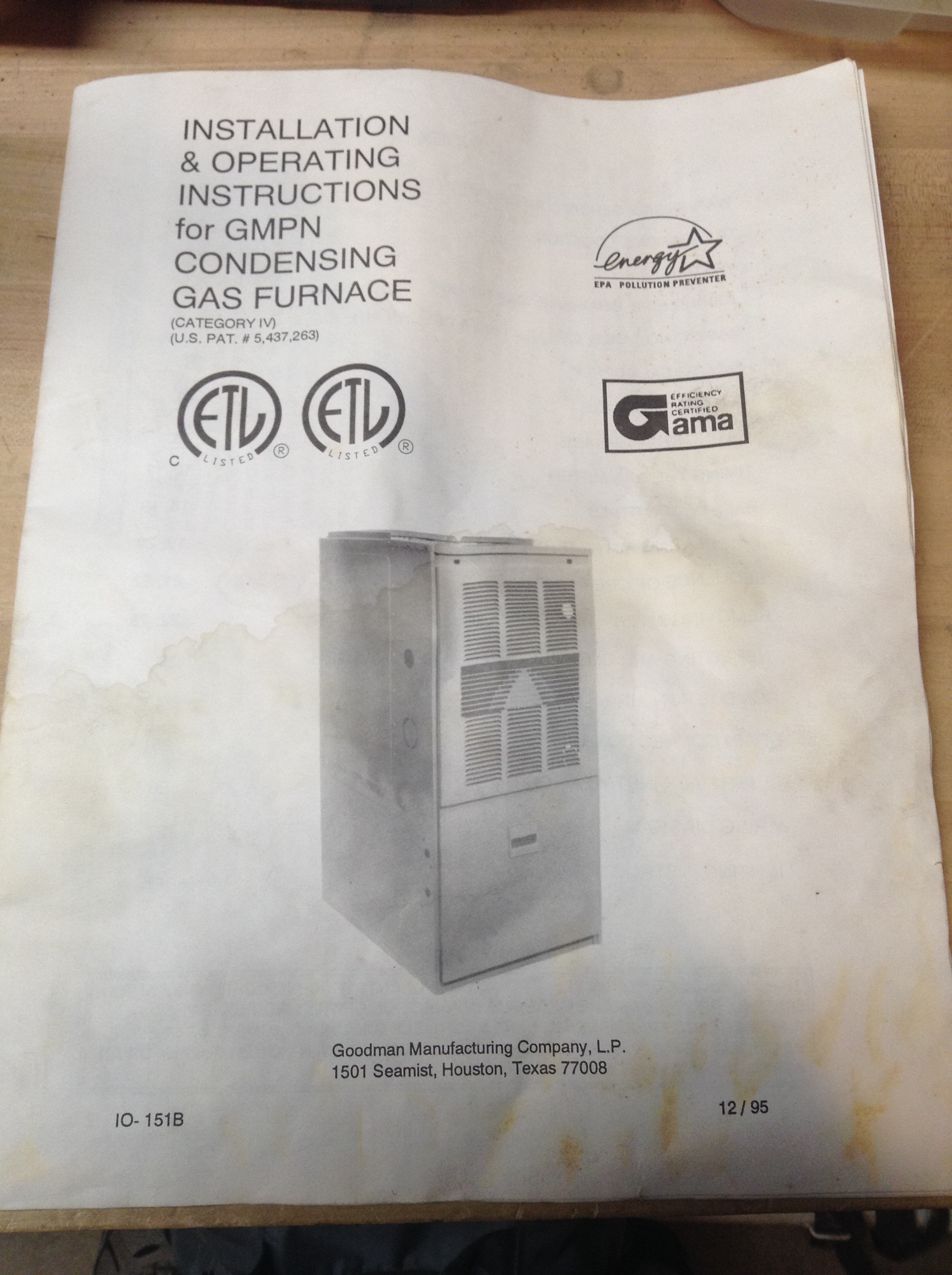 Cover of the Goodman GMPN furnace manual